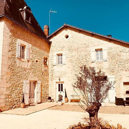 Maison Du Roc Bed and Breakfast Champagnac-de-Bélair Esterno foto